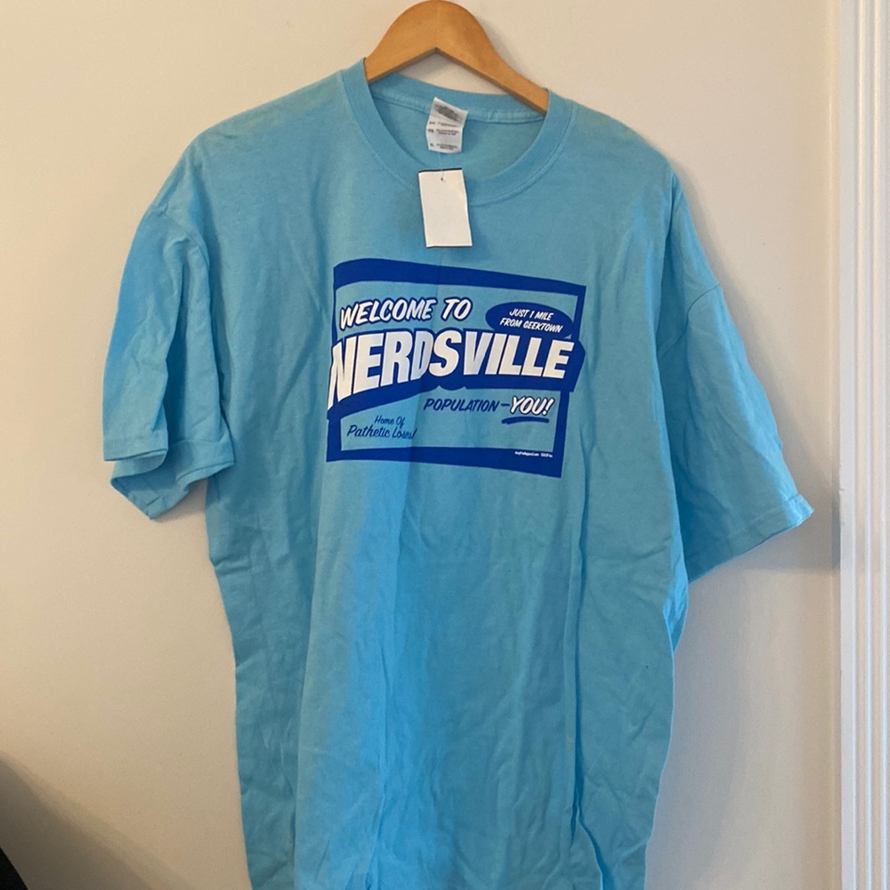 NWT Mens XL T-shirt Welcome to Nerdsville